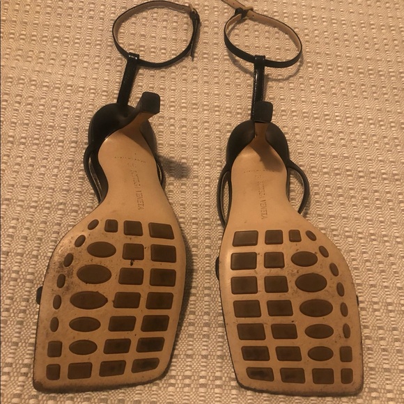 Bottega Veneta Stretch Leather Strappy Sandals - Picture 5 of 9